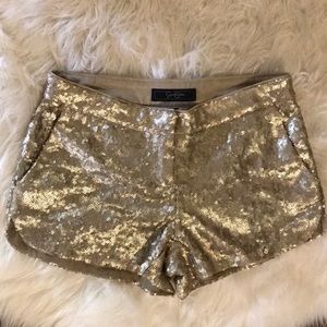 Jessica Simpson gold sequin shorts ✨